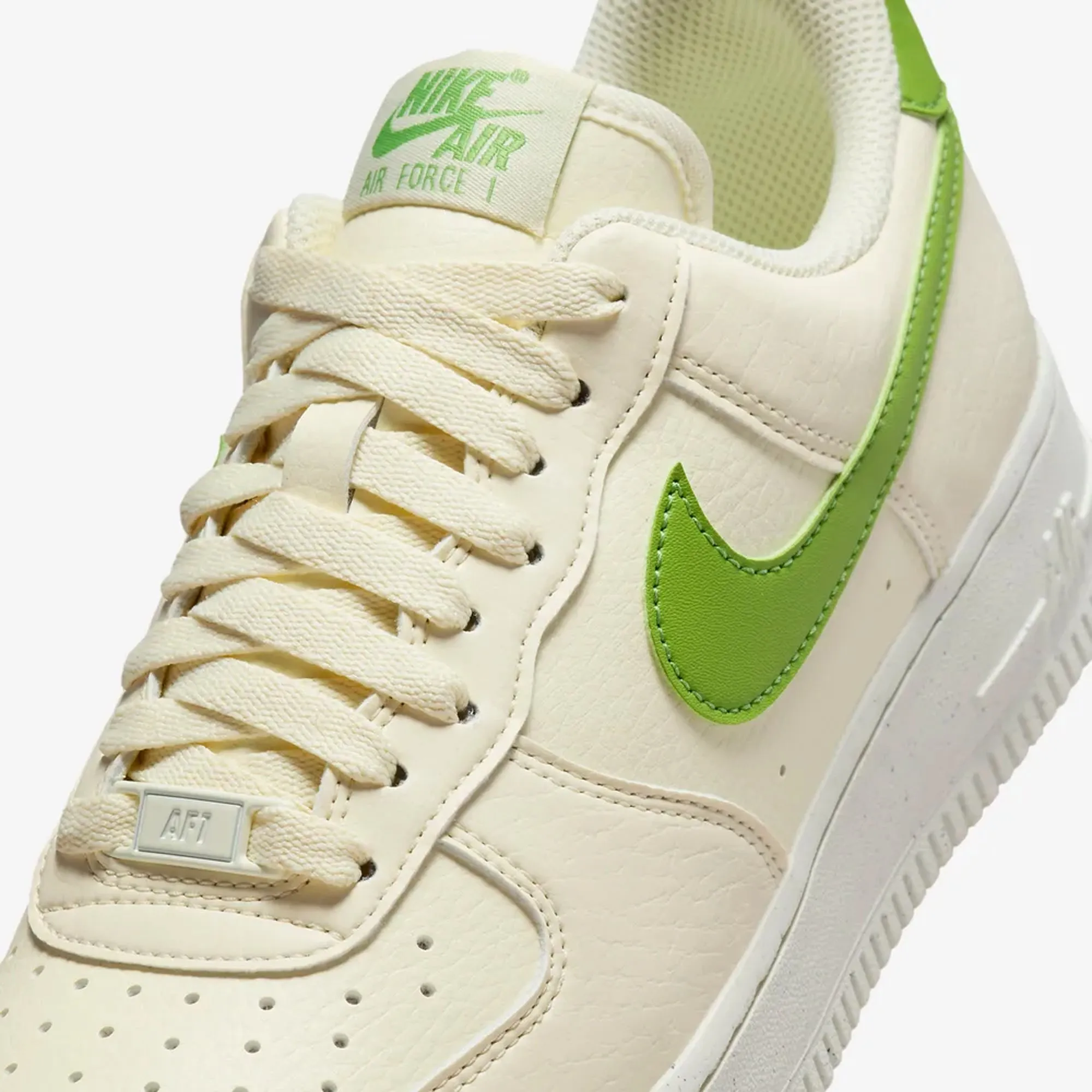 WMN'S AIR FORCE 1 '07 'COCONUT MILK/CHLOROPHYLL-SAIL-VOLT'